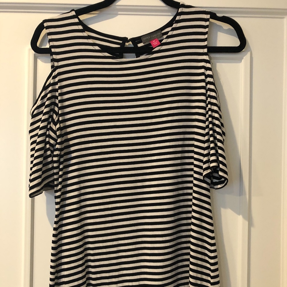 Vince Camuto Striped Cold-Shoulder Top M
